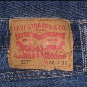 36x32 Levis